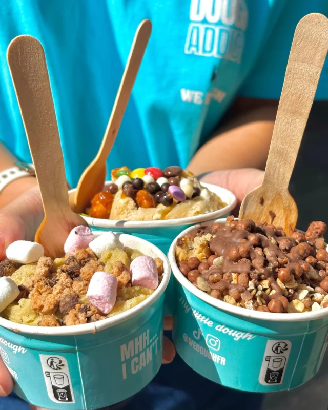 Alors tu prends quel pot de pâte à cookies ? 🥵😍 #cookiedough #paris #food